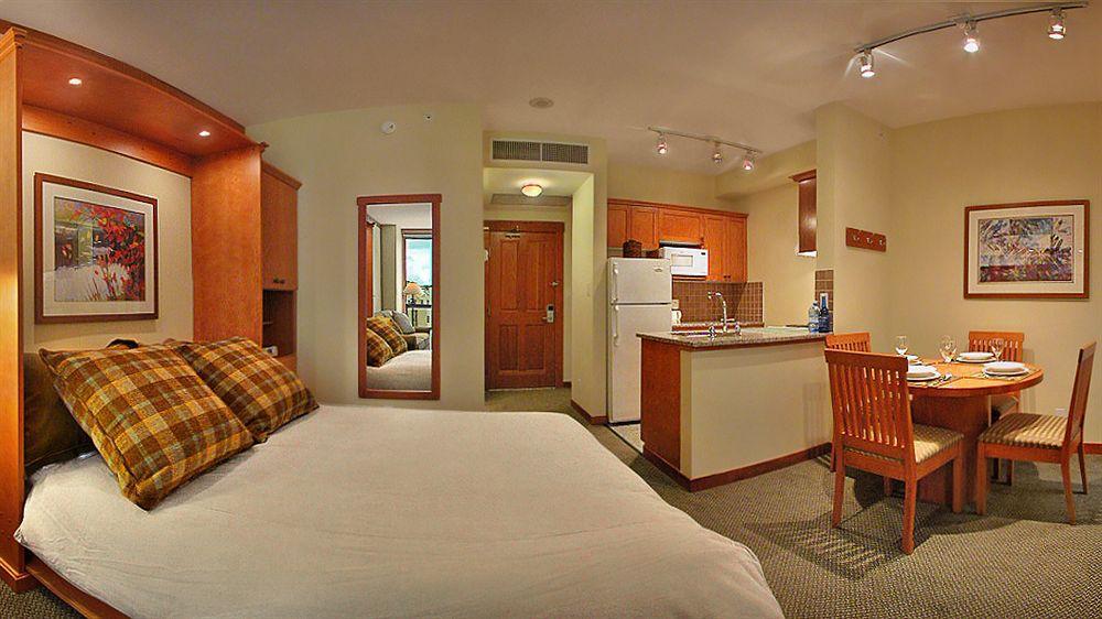 Pan Pacific Whistler Mountainside Hotell Eksteriør bilde